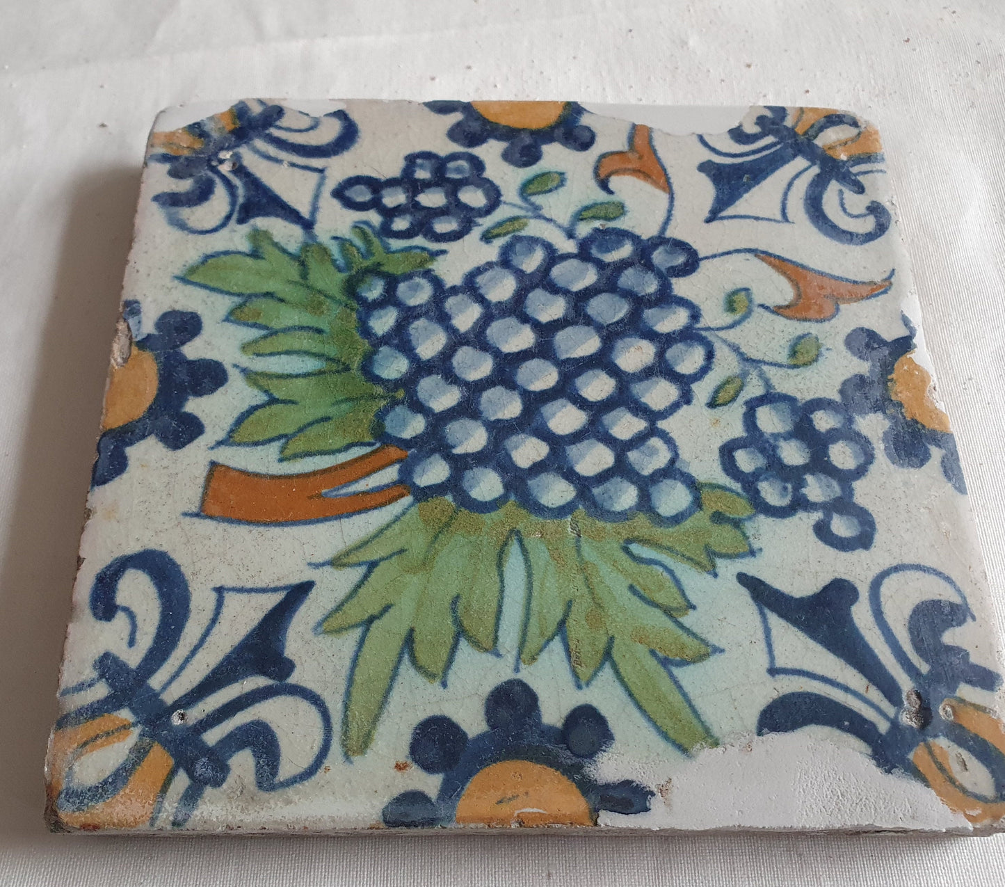 Antique Dutch Grape Tile – 17th Century Polychrome Ornament