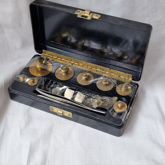 goud gewichtjes bakeliet compleet setje goudgewichten edelmetalen micro grammen antiek