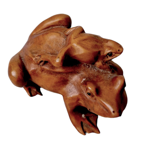 oikimono japanse netsuke wood frog with small frog baby on back handcarved woodcarving