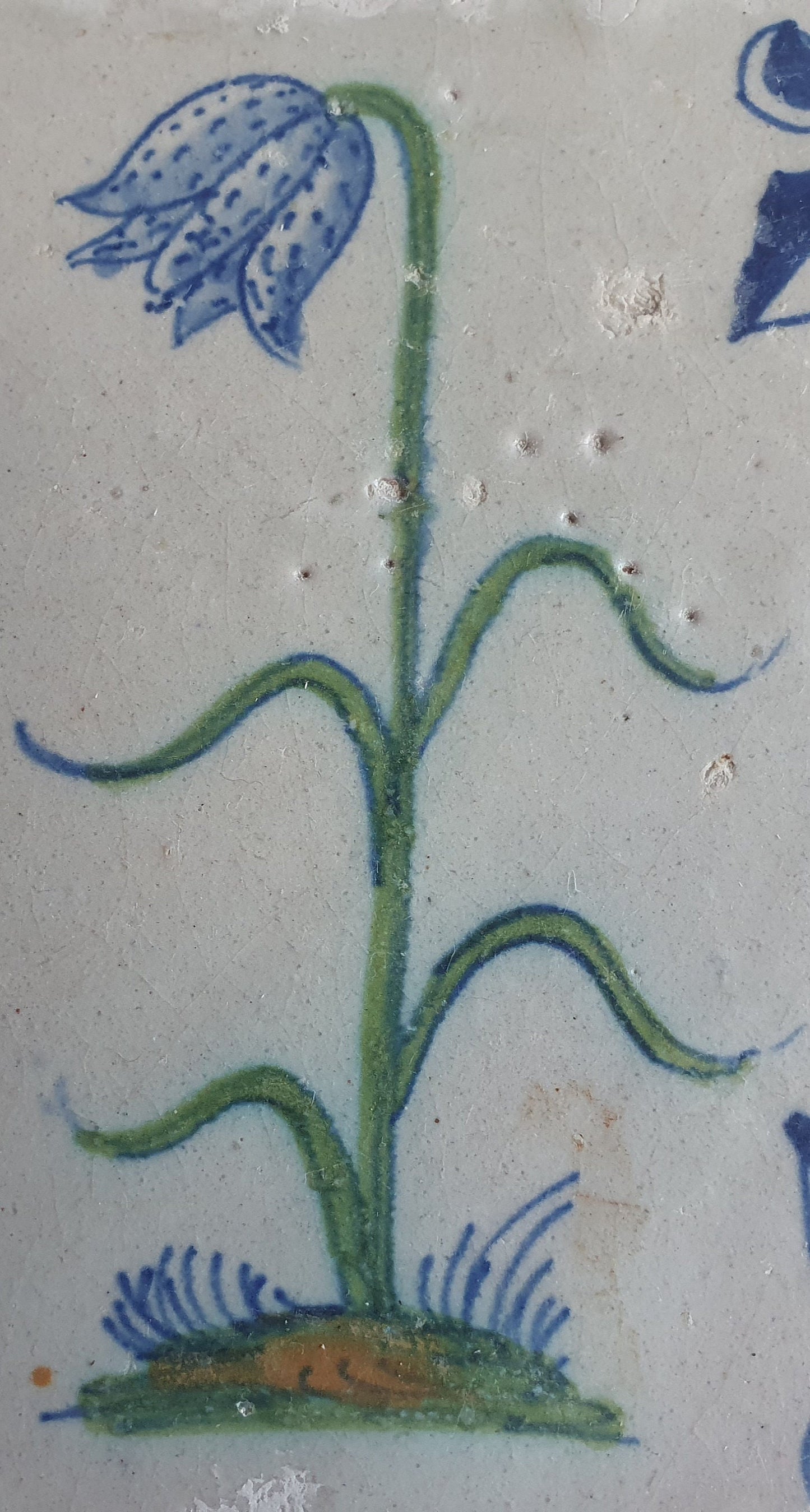 Antique Delft Tile – Polychrome Lily Flower, Fleur-de-Lis Motifs (circa 1640)