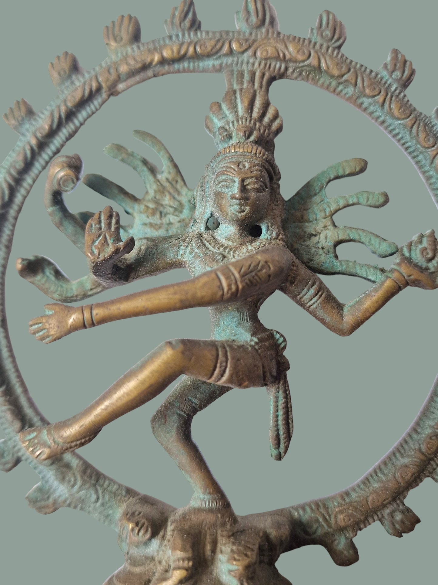 Oude dansende Shiva massief bronzen gedetailleerd Hindoestaans beeld beeldje - Lord of Dance Nataraj nataraja