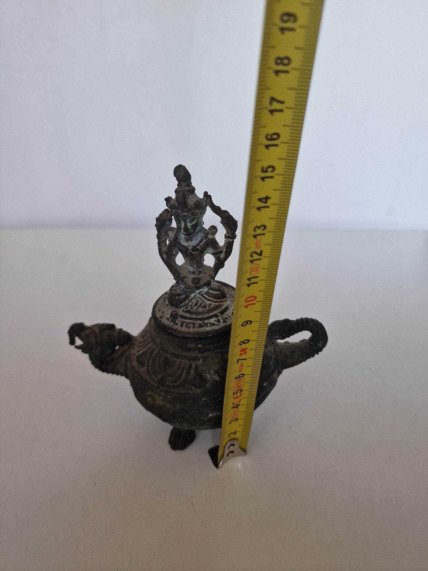 A Chinese bronze censer