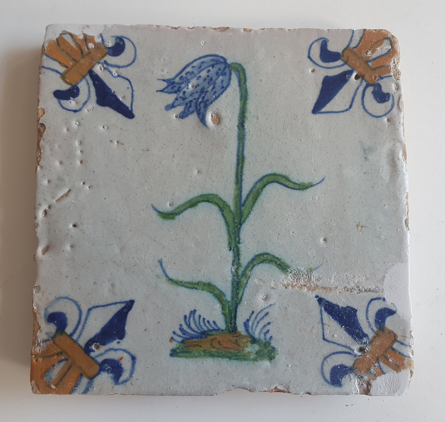 Antique Delft Tile – Polychrome Floral, Fleur-de-lis Corner Motifs (1640)