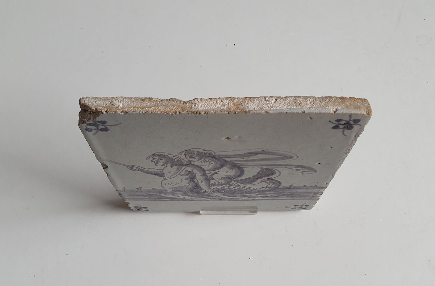 Sea creatures tile, . 17th century Antique Dutch 1630-1650, nice! Seacreature delft exclusive manganese