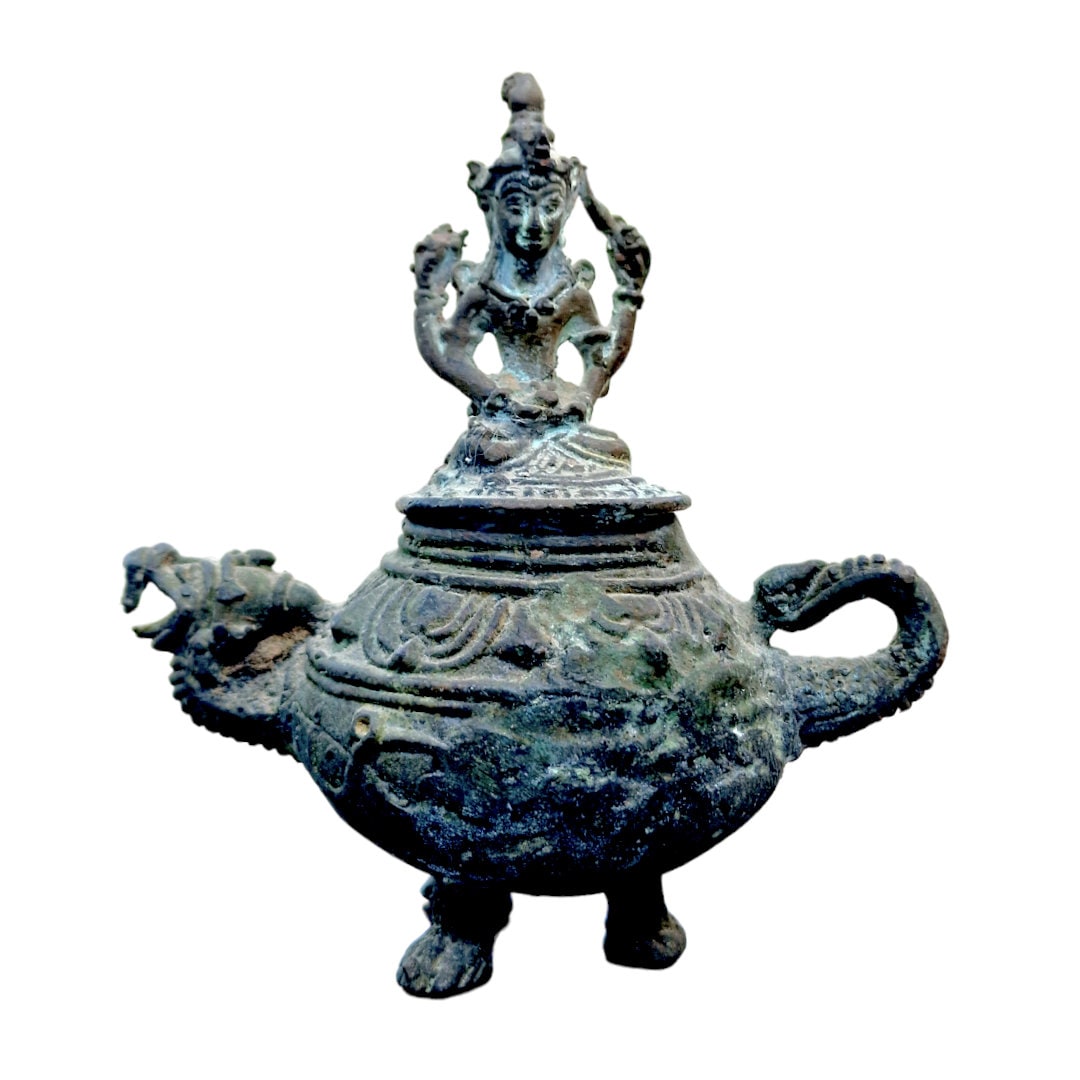 A Chinese bronze censer