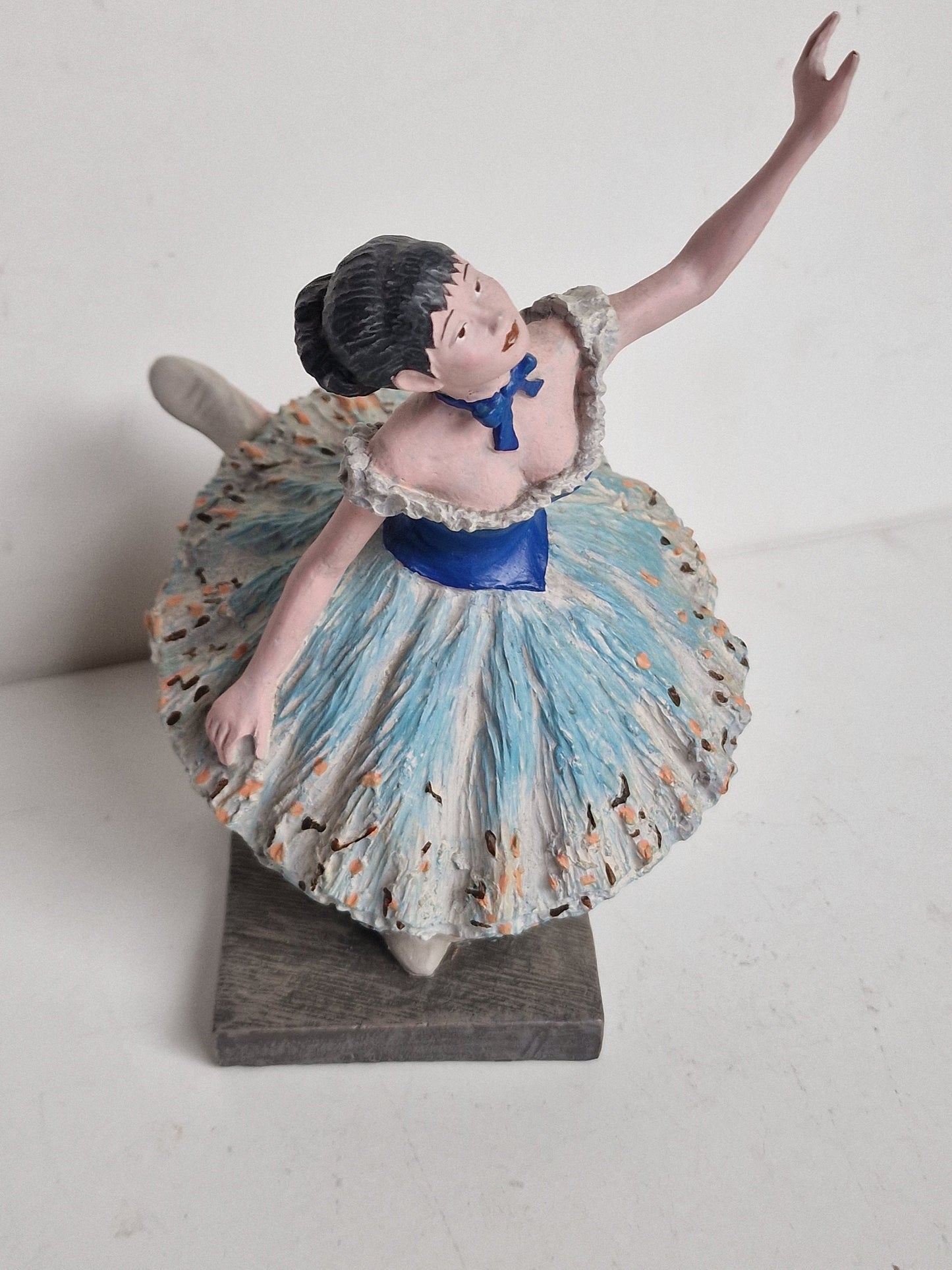 Degas sculpture mouseion museum sculpture, polystone, ballet dance la danseuse