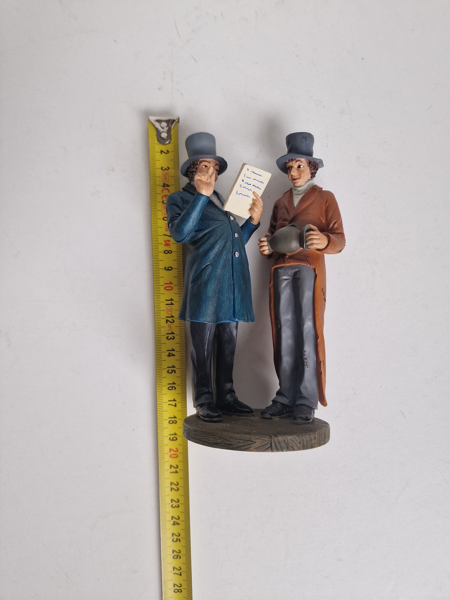Honoré Daumier – De gerechtsdeurwaarder, mouseion museum figure, polystone, surrealism, limited edition retired deurwaarder