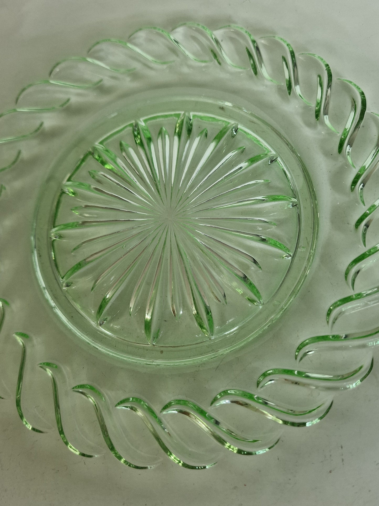 Vintage Art Deco Green Glass Serving Tray, Cut Star Design (28 cm)