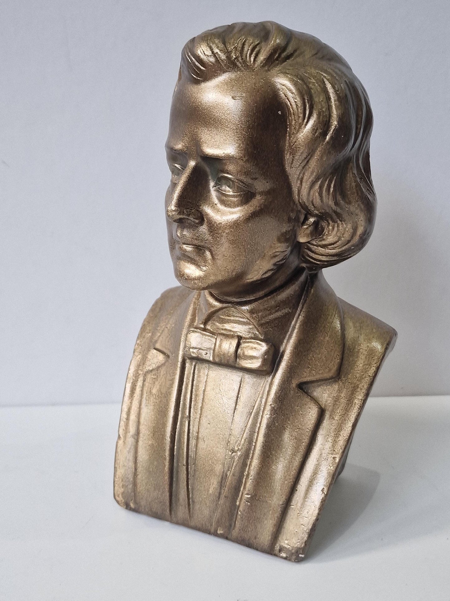 Piano Buste Chopin, by g Carli,  signed Goldbronze figure, signed on back, numbered, limited edition, piano figure statue library, numbered,