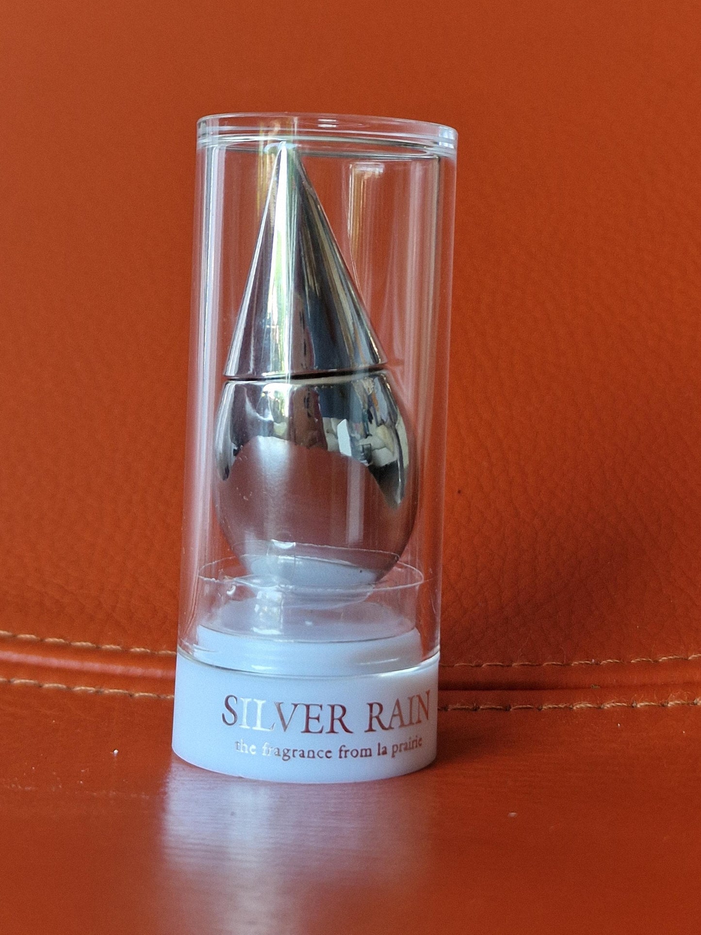 silver rain la prairie retired collector collectable bottle ! Silverrain laprairie 5ml