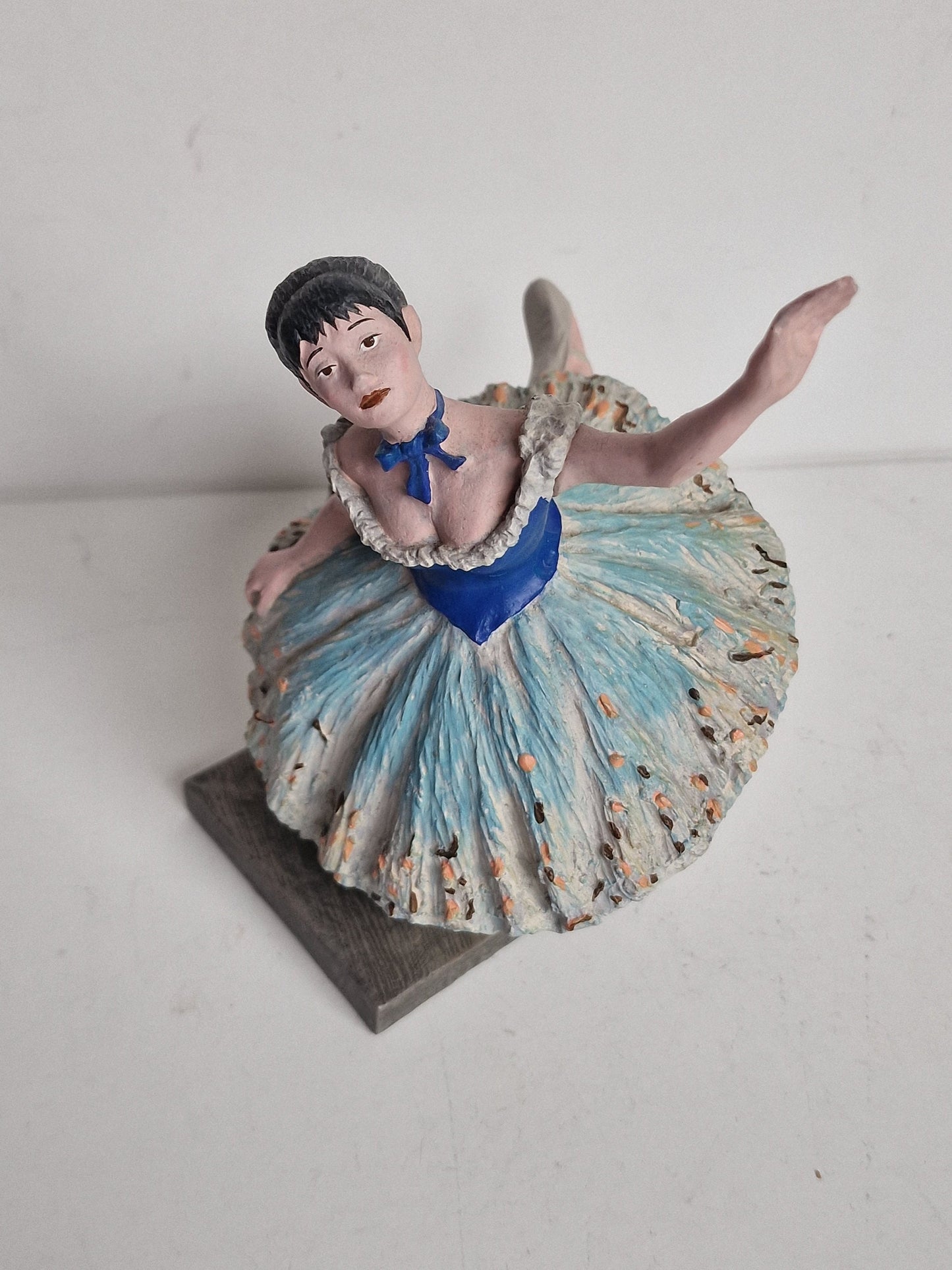 Degas sculpture mouseion museum sculpture, polystone, ballet dance la danseuse
