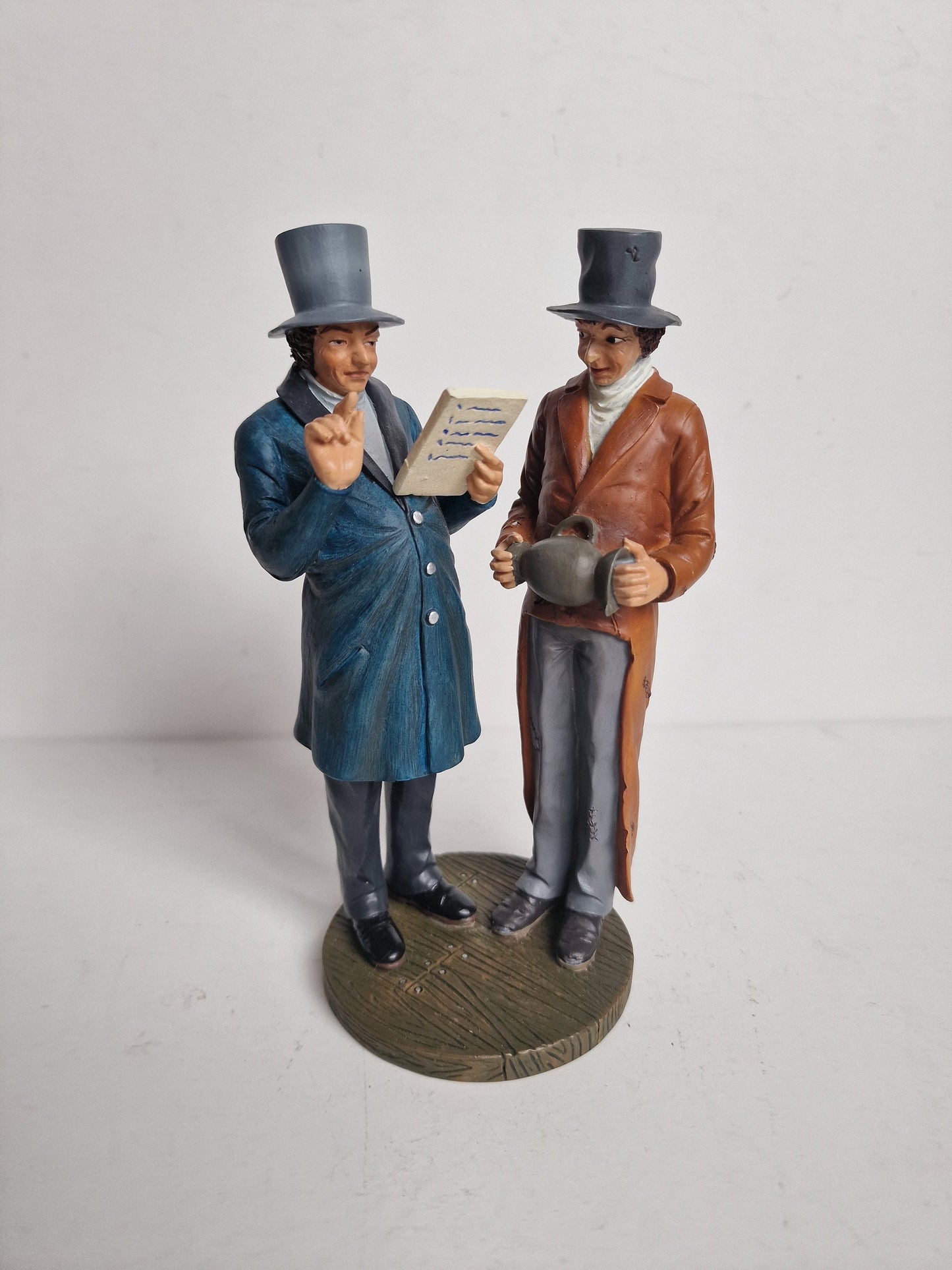 Honoré Daumier – De gerechtsdeurwaarder, mouseion museum figure, polystone, surrealism, limited edition retired deurwaarder