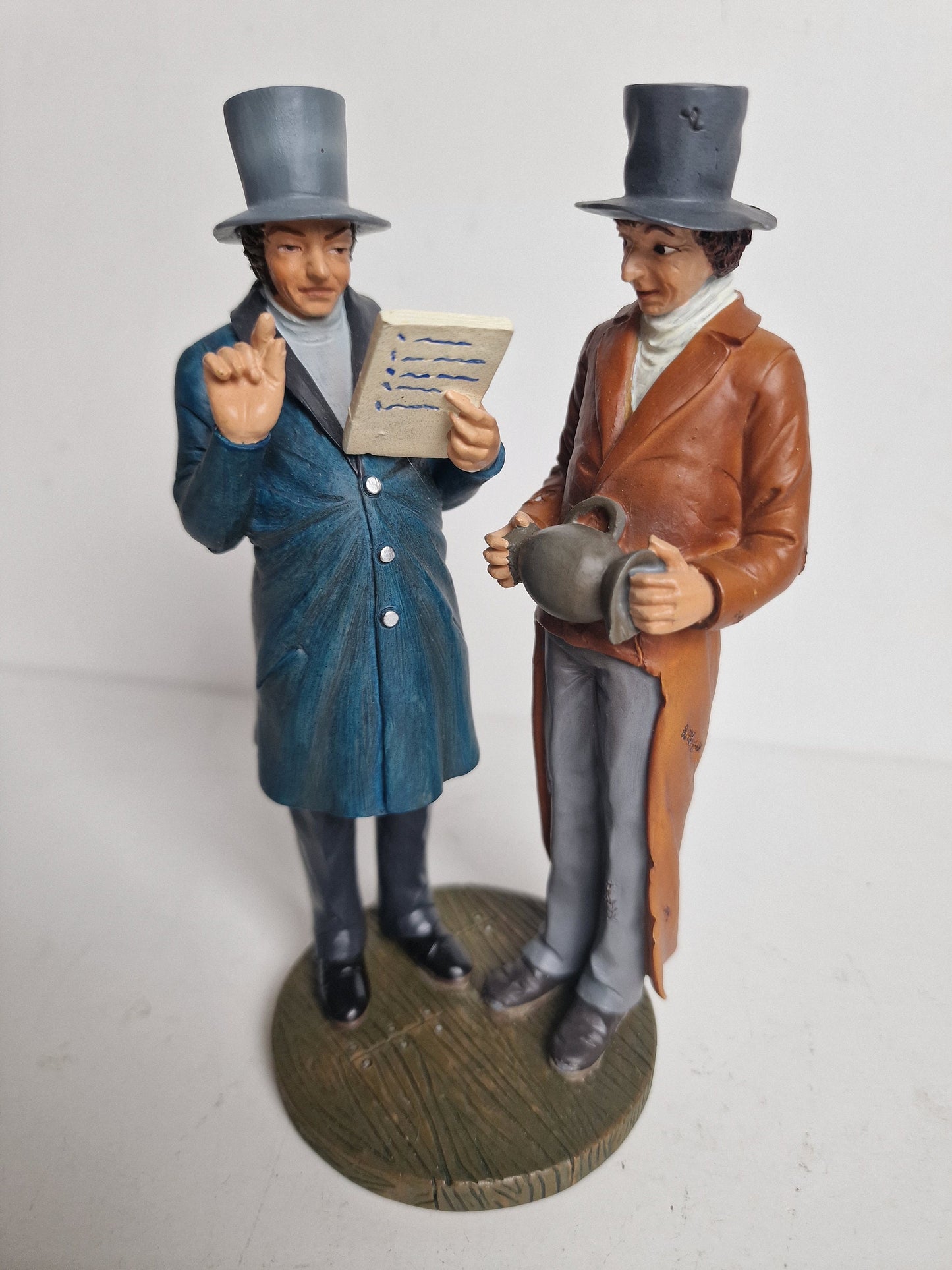 Honoré Daumier – De gerechtsdeurwaarder, mouseion museum figure, polystone, surrealism, limited edition retired deurwaarder