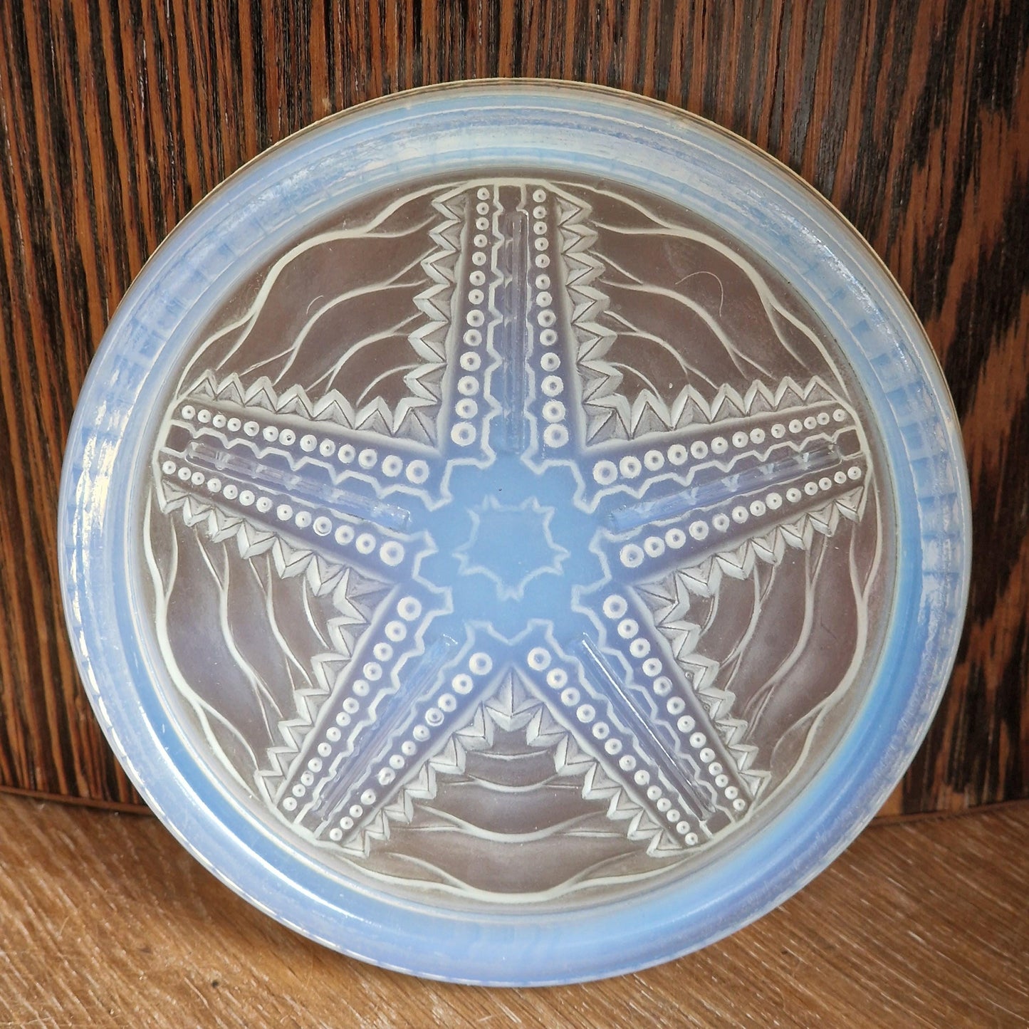 Art Deco Opalescent Starfish Glass Coaster, Verlys Etling, 1930s France opaline
