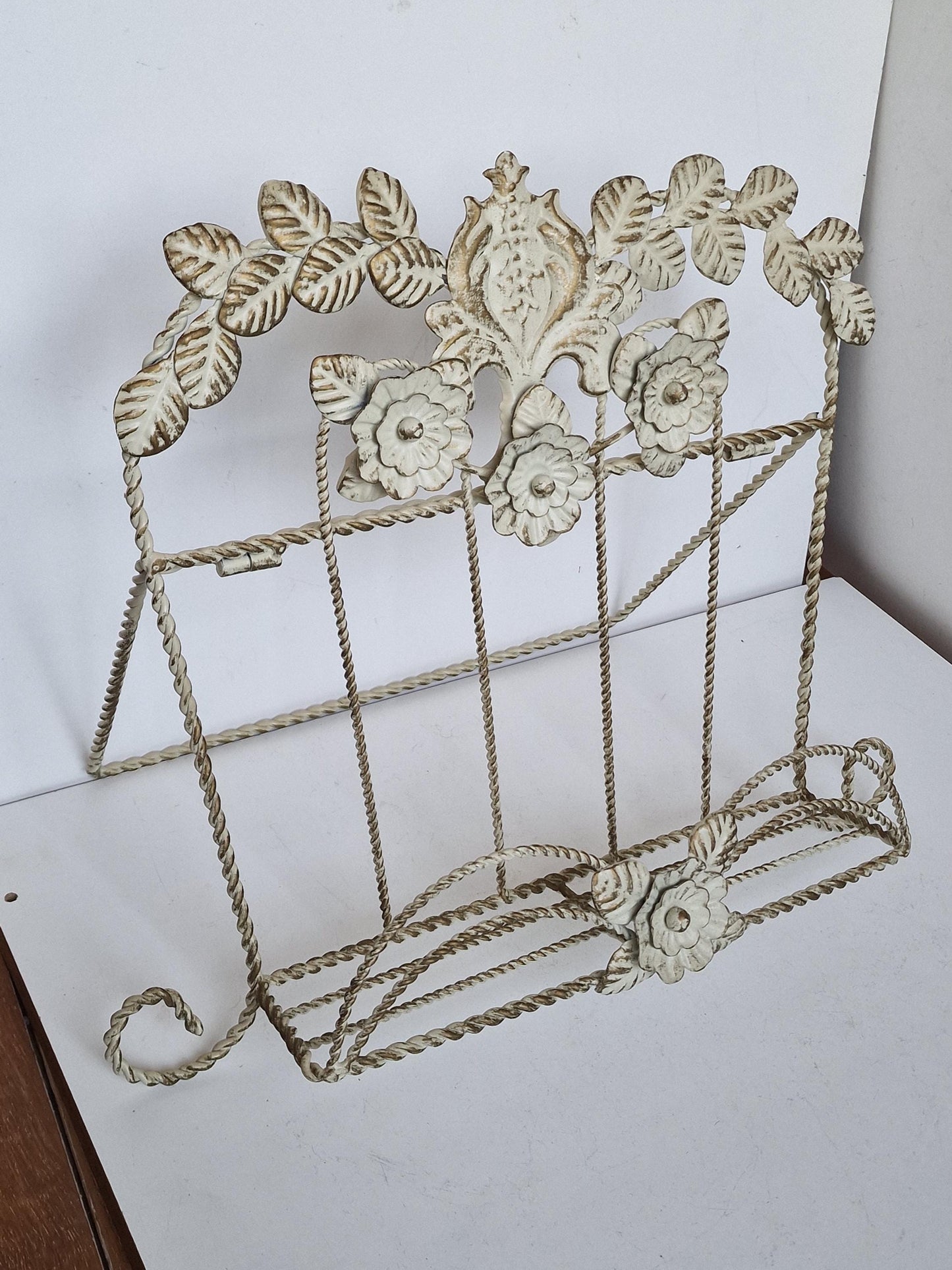brocante book keeper holder Cook marriage photo painting cast iron vintage old