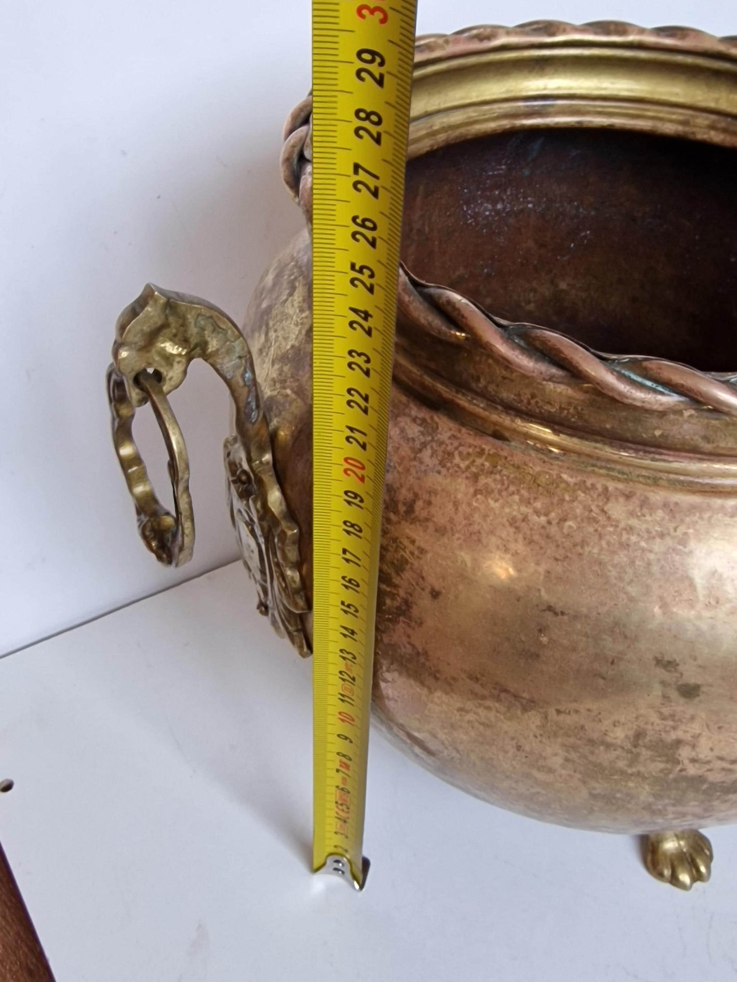 Antique Red Copper Cachepot, Lion Head Handles, Dutch Luxe ca 1900