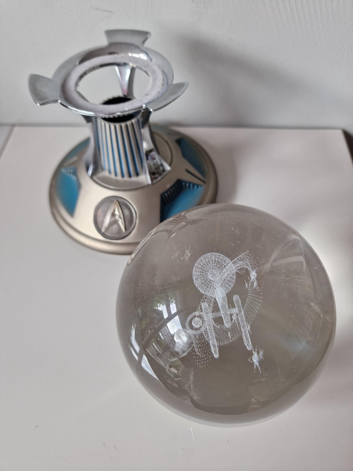 Franklin Mint Star Trek U.S.S. Enterprise Crystal Ball, Lighted Display