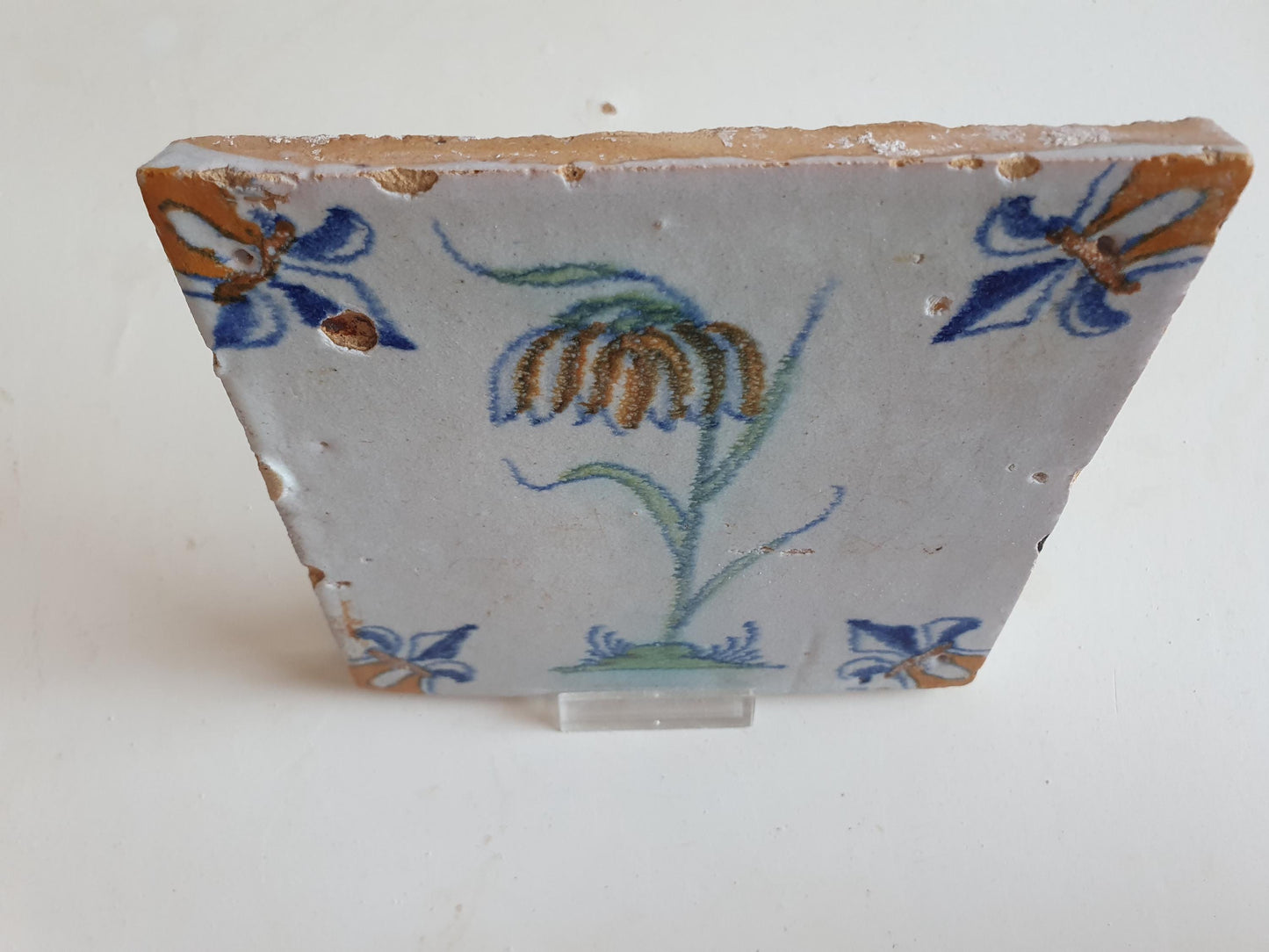 dutch flower  Gouda rare delft polychrome tile, 1620