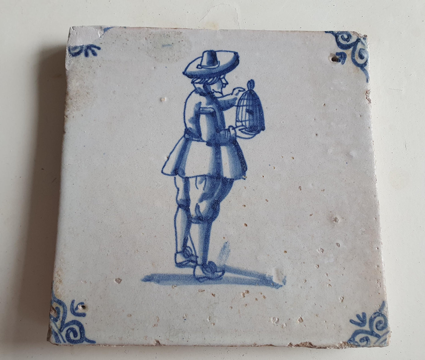 Dutch antique tile, 17th century, bird catcher  1640