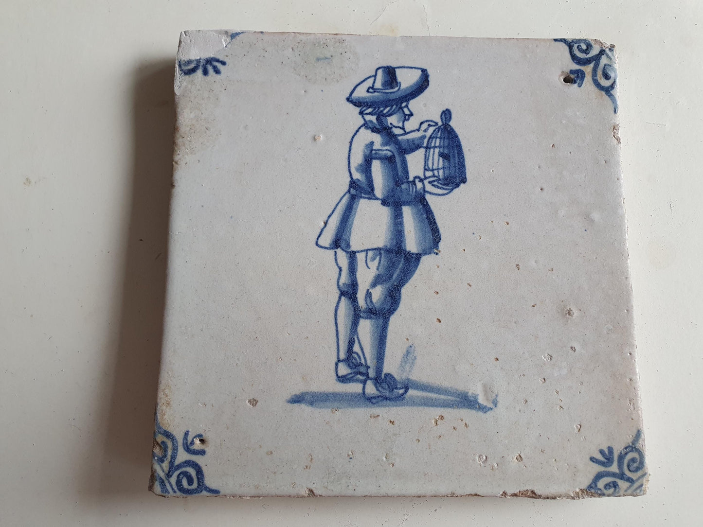 Dutch antique tile, 17th century, bird catcher  1640
