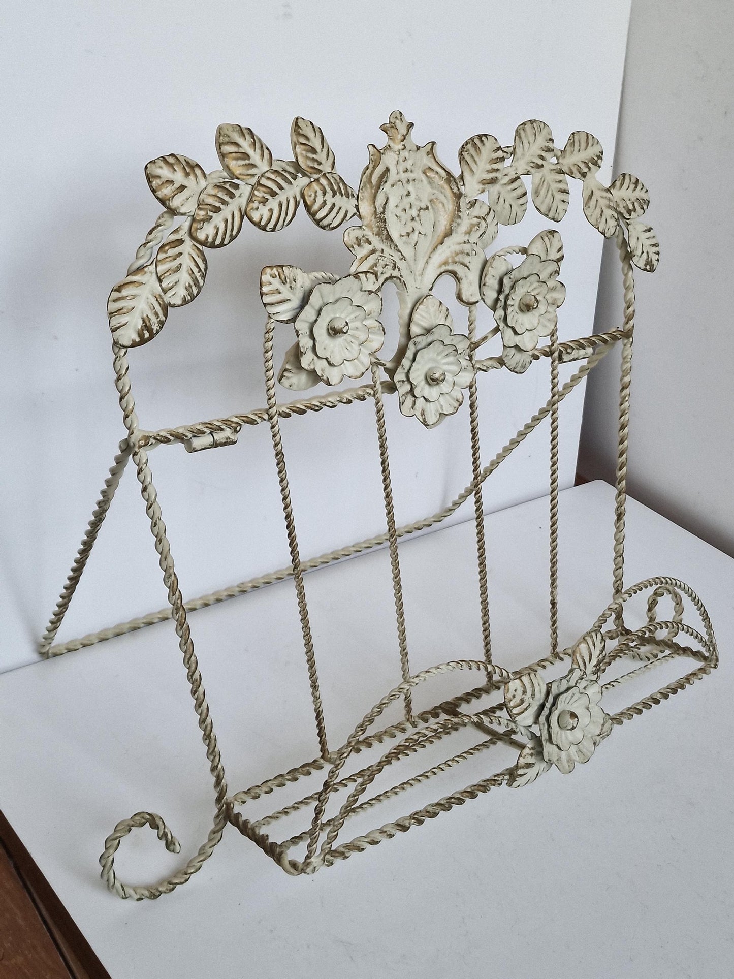 brocante book keeper holder Cook marriage photo painting cast iron vintage old