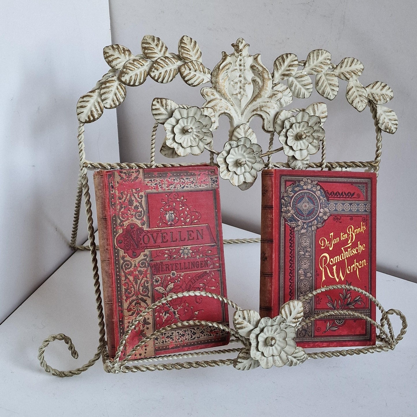 brocante book keeper holder Cook marriage photo painting cast iron vintage old