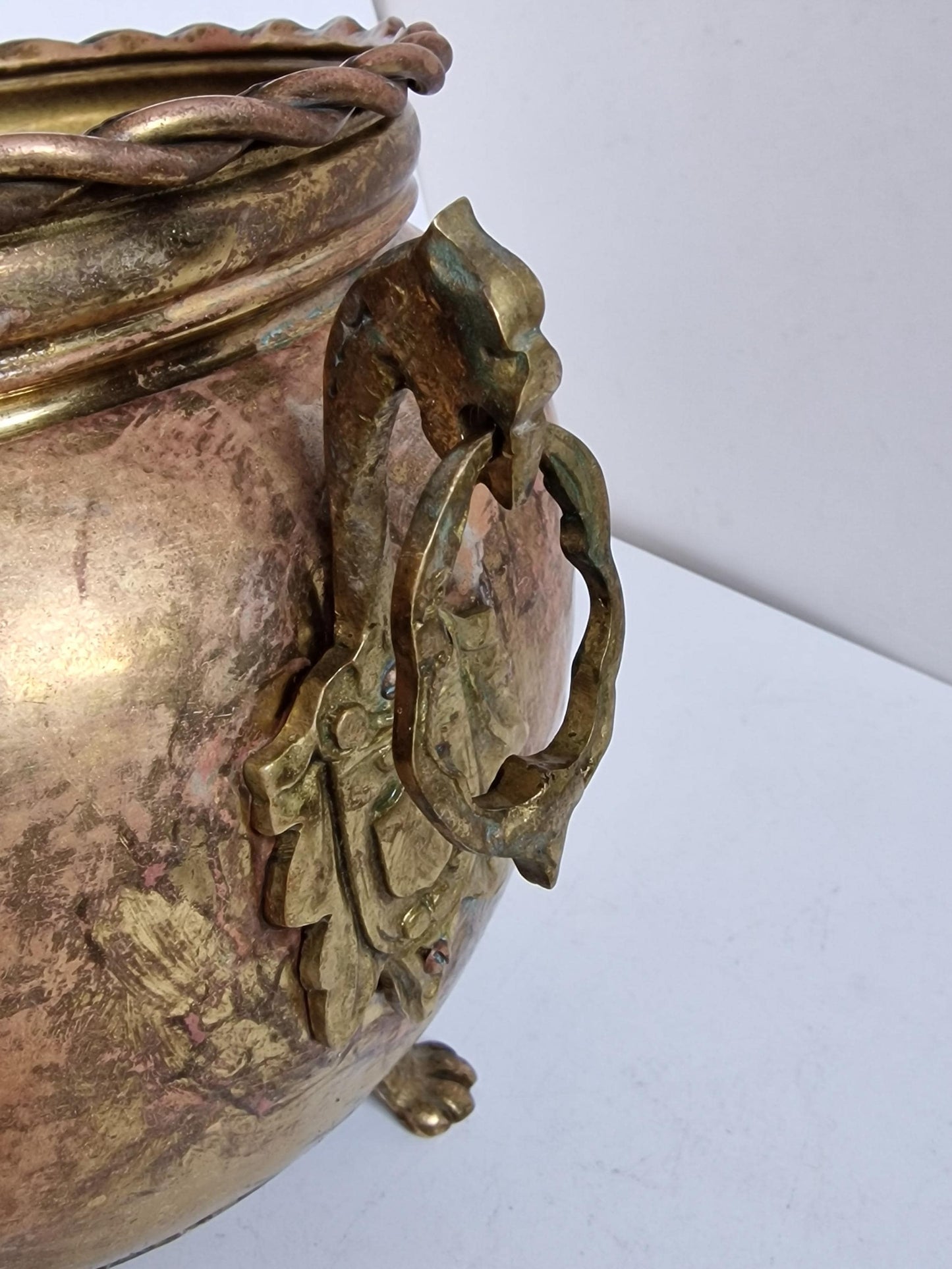 Antique Red Copper Cachepot, Lion Head Handles, Dutch Luxe ca 1900