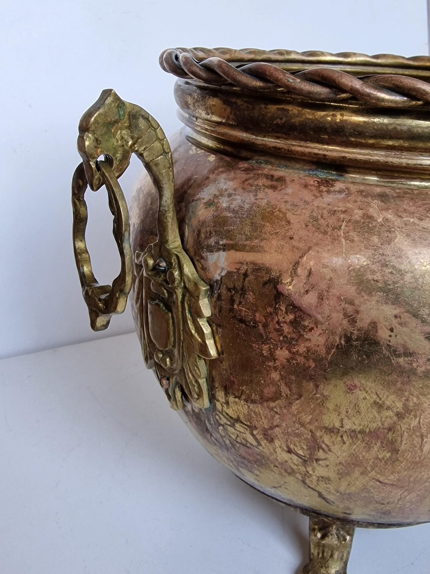 Antique Red Copper Cachepot, Lion Head Handles, Dutch Luxe ca 1900