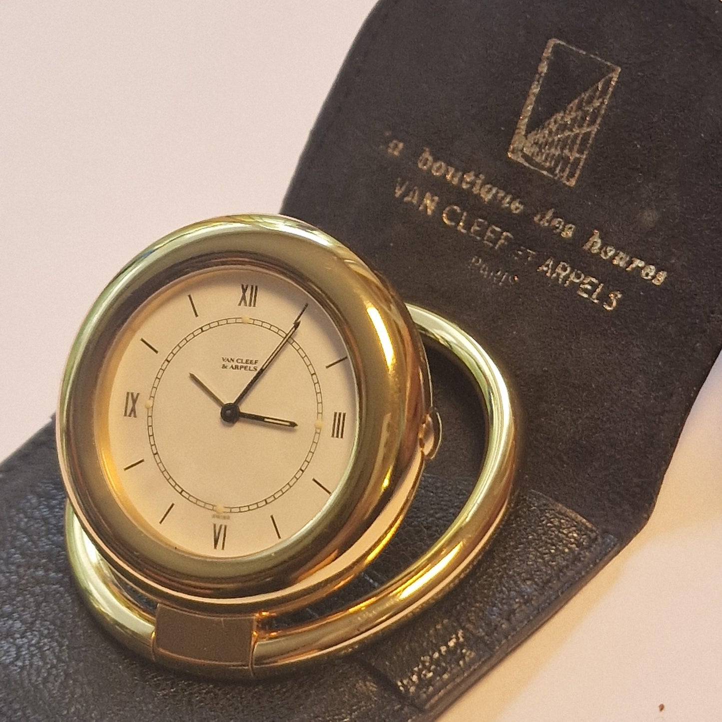 van cleef en arpels exclusieve clock wekker time watch alarmclock wekker