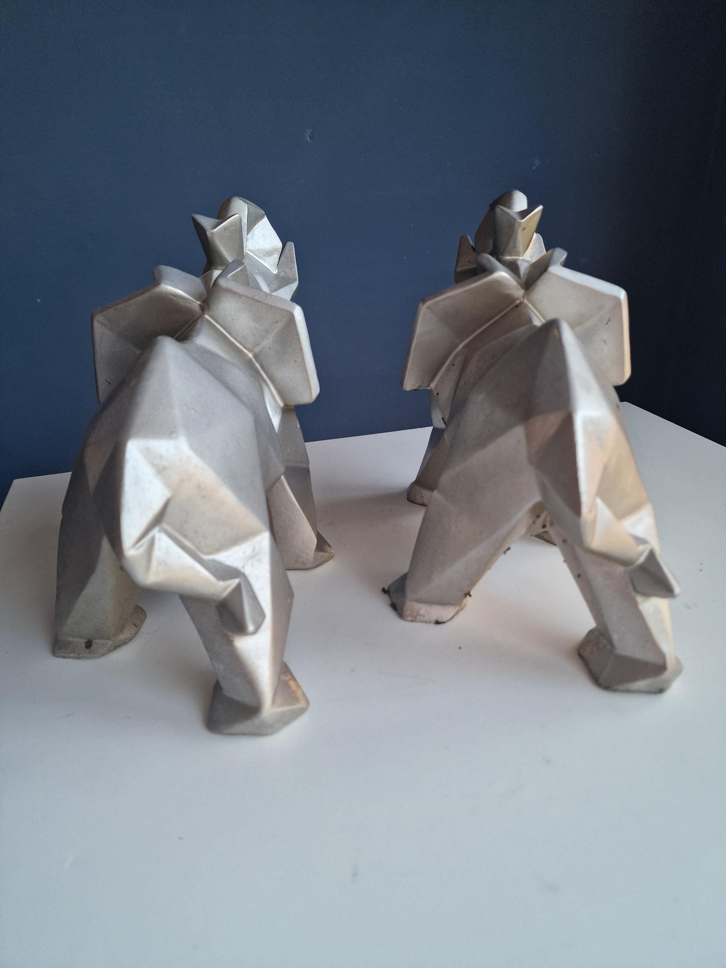 JL Scherrer, 2 large elephants, kubisme, vintage statues figures champagne coloured resin jean louis