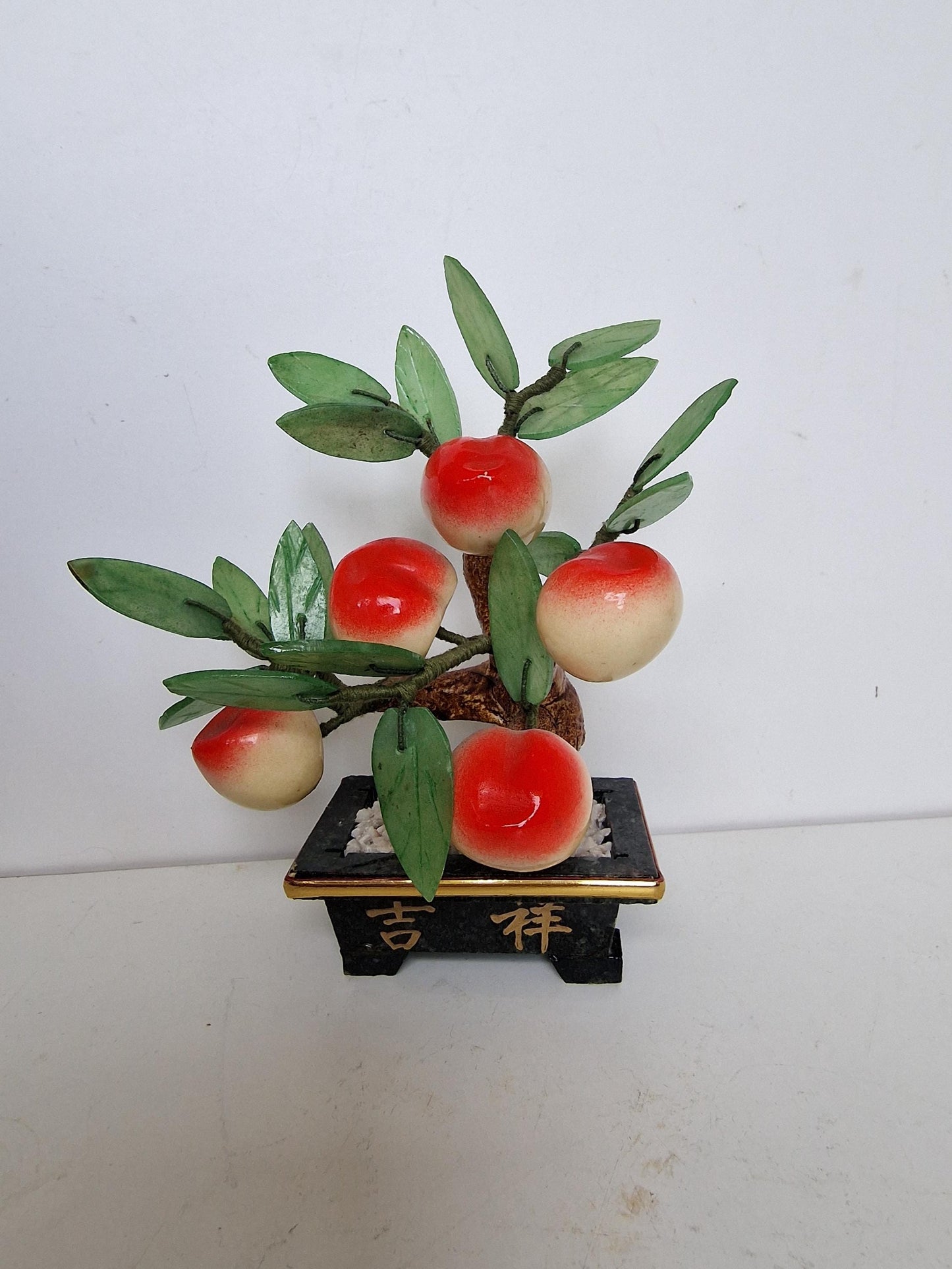 Chinese midcentury flower pot stone gem