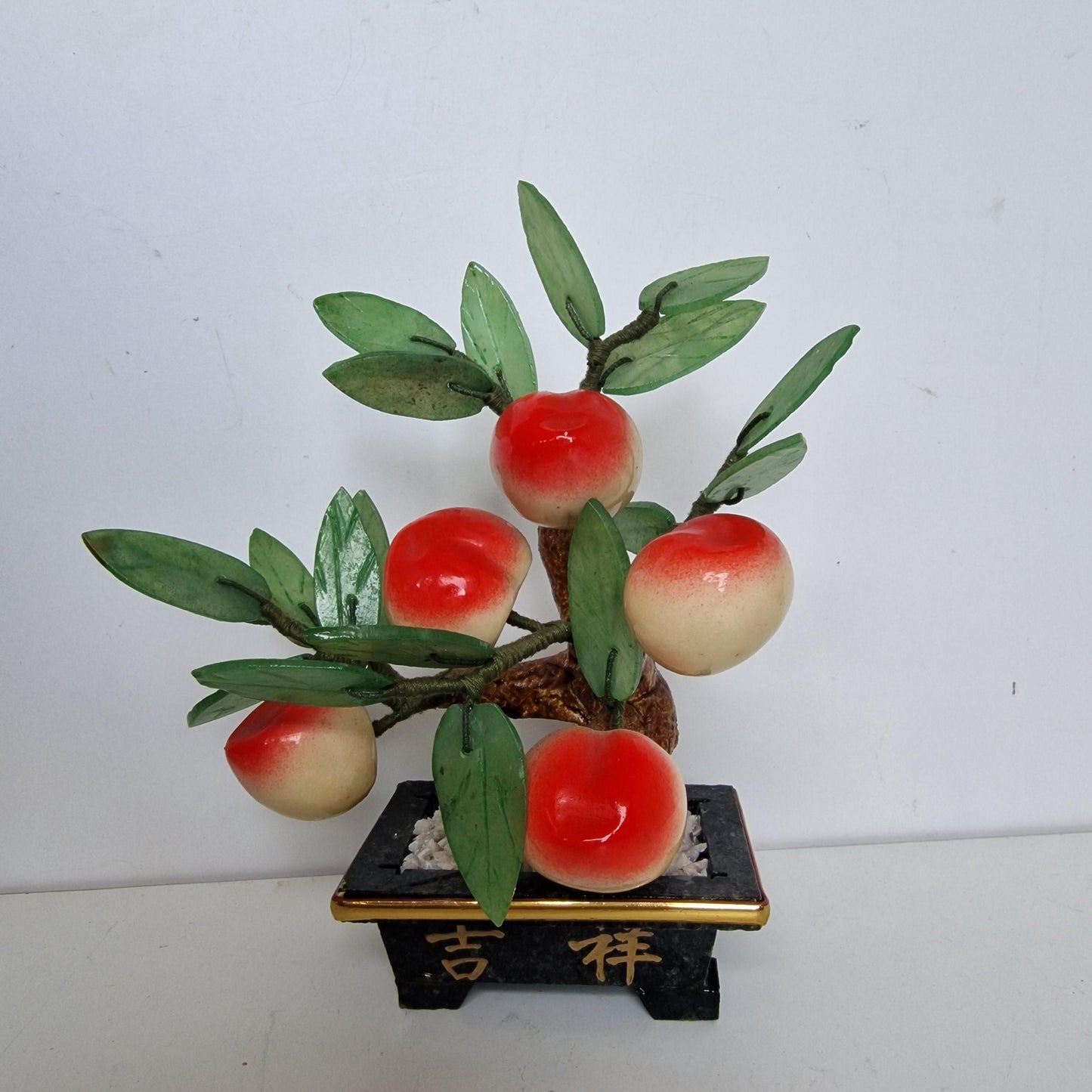 Chinese midcentury flower pot stone gem