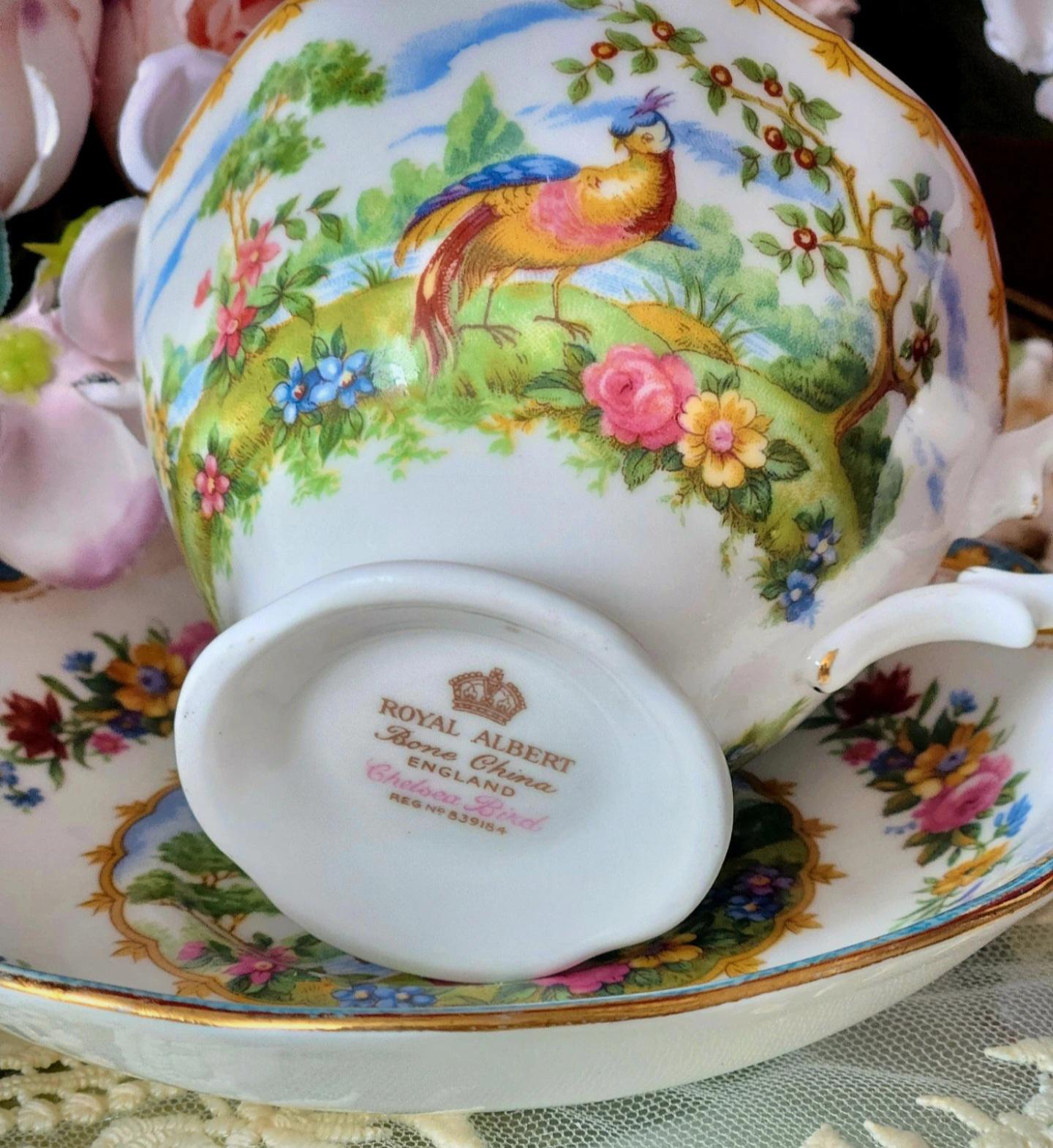 LARGE SERVICE Chelsea Bird Royal Albert 53 part large coffee tea porcelain luxe pheasant