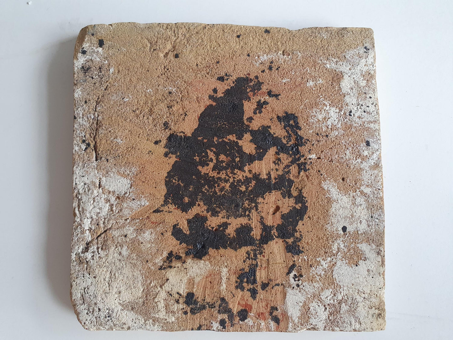Antique Dutch Tile - fisherman in scalloped frame with meander - Dated 1620-1650,  delft tegel