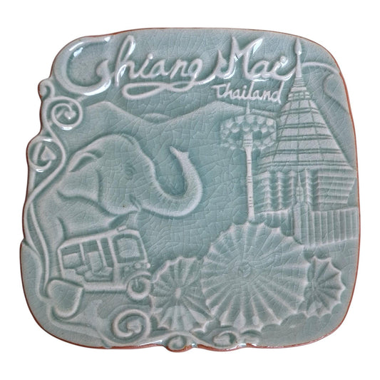 Celadon thai elephant Bowl relief beauty provincial late Mid century tourism