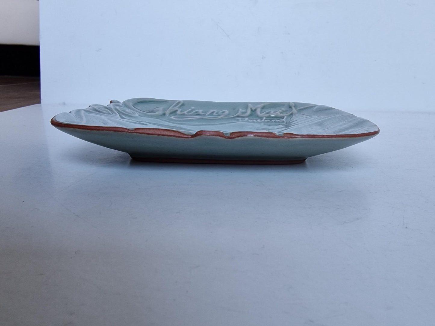 Celadon thai elephant Bowl relief beauty provincial late Mid century tourism