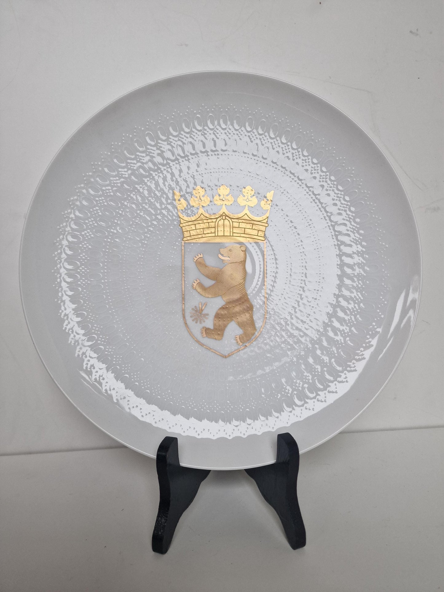 Bjorn Wiinblad Rosenthal Romanze Wall Plate – Gold Hand-Painted Porcelain