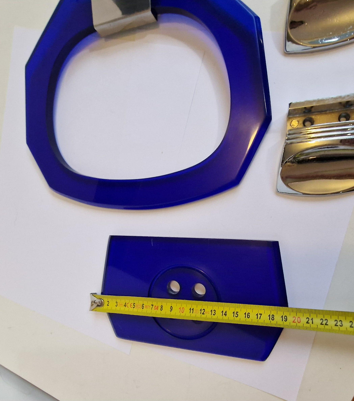 Vintage Fontana Arte Royal Blue Plexiglas Bathroom Set