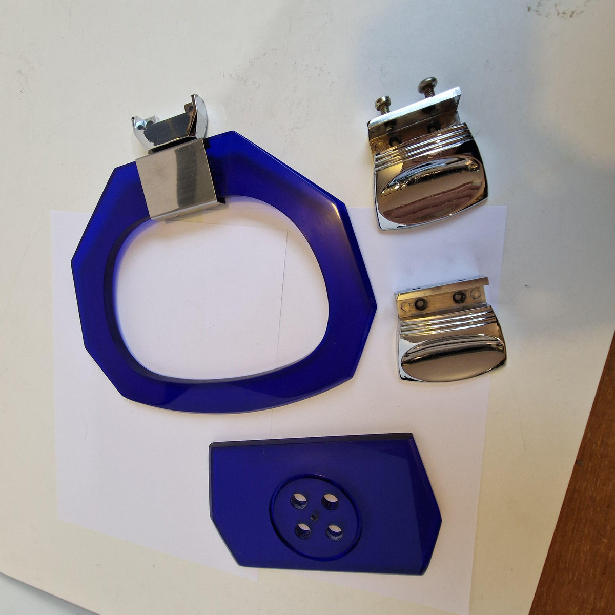 Vintage Fontana Arte Royal Blue Plexiglas Bathroom Set