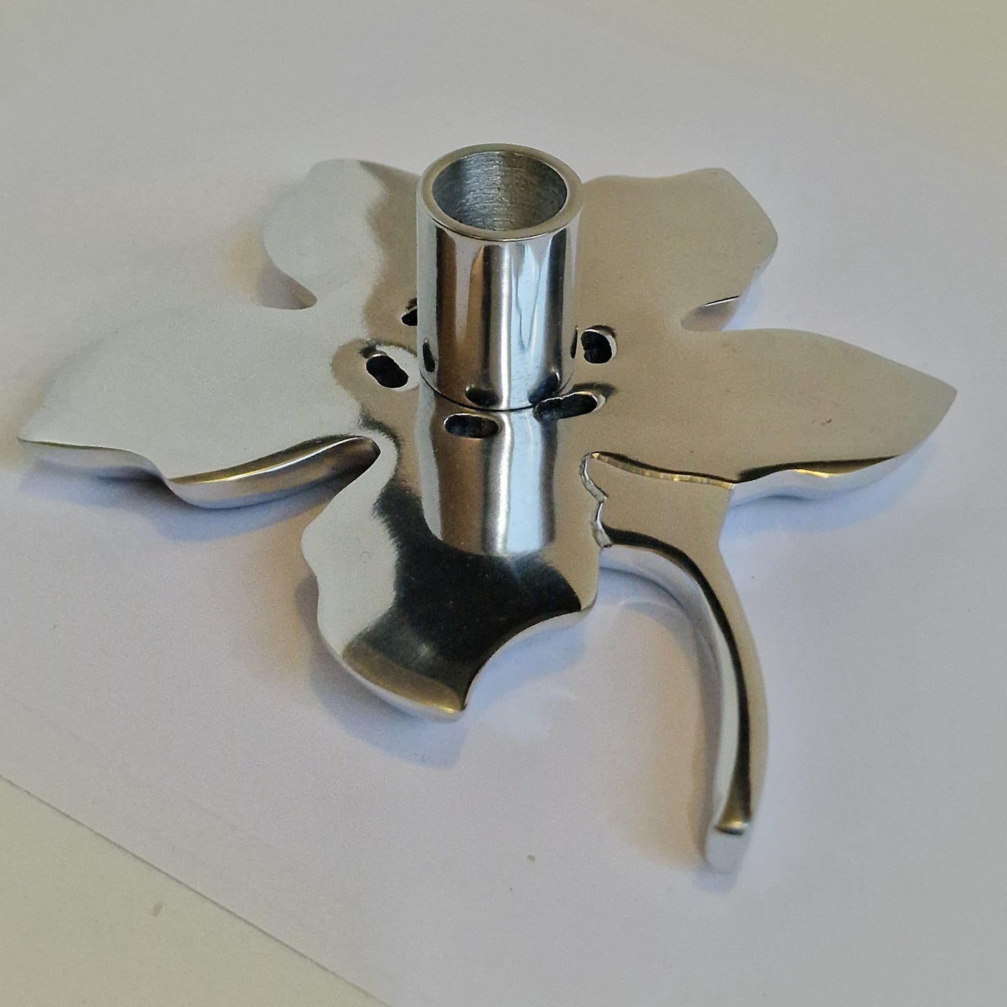 driade cosmo flower holder , collector retired italian designer,  Laudani & Romanelli candlestick candleholder