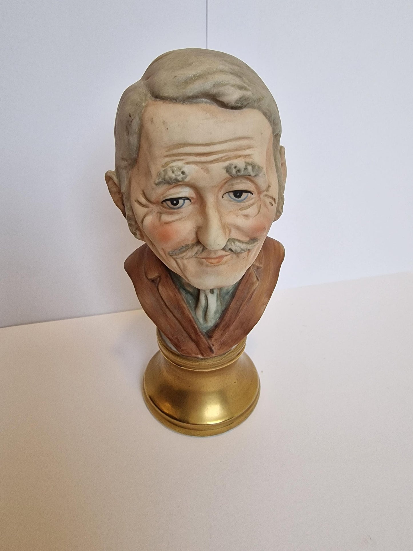 capodimonte biscuit buste of male