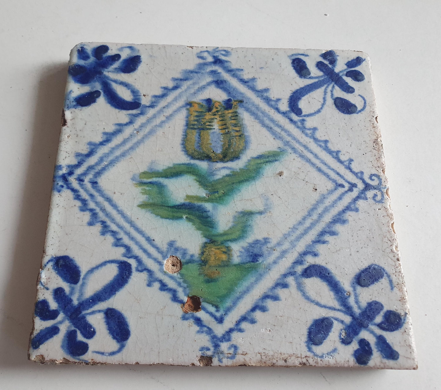 dutch delft  tile  tulip , Nederlands antiek polychroom - tegel met tulp in postzegel square kwadraattegel