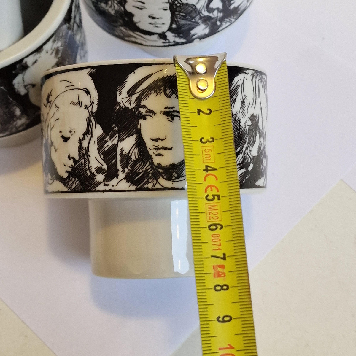 Vintage Porcelain Cups, Uomini Illustri Annigoni, Italian Designer, Set of 4