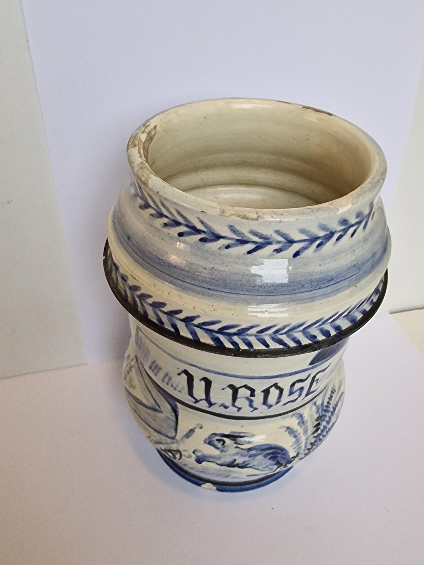 albarello, italian majolica 17th century antique, blauw fond, zuid Italië sicilie
