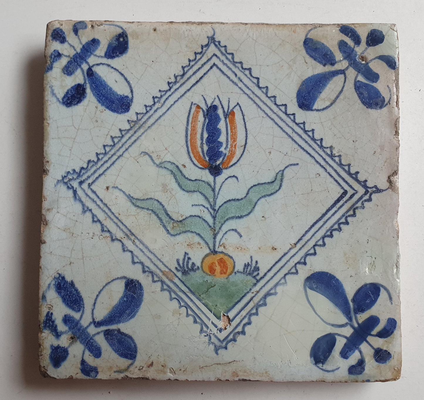 dutch delft  tile  tulip , Nederlands antiek polychroom - tegel met tulp in postzegel square kwadraattegel