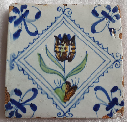 dutch delft  tile  tulip , Nederlands antiek polychroom - tegel met tulp in postzegel square kwadraattegel