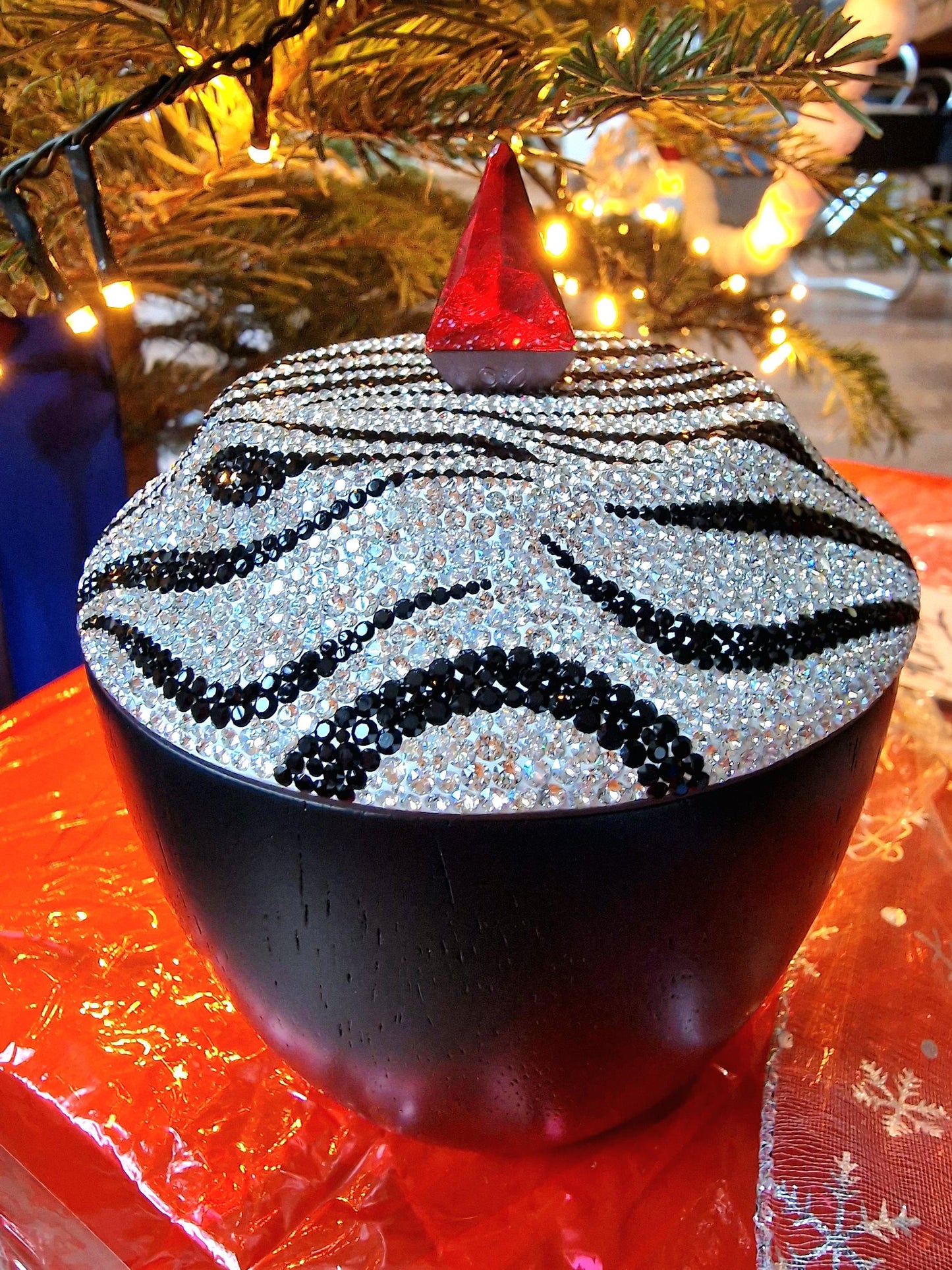 Swarovski, a Crystal Trinket Box, Zebra 'Jamila' Design, Lidded Jewel Case, authentic limited edition