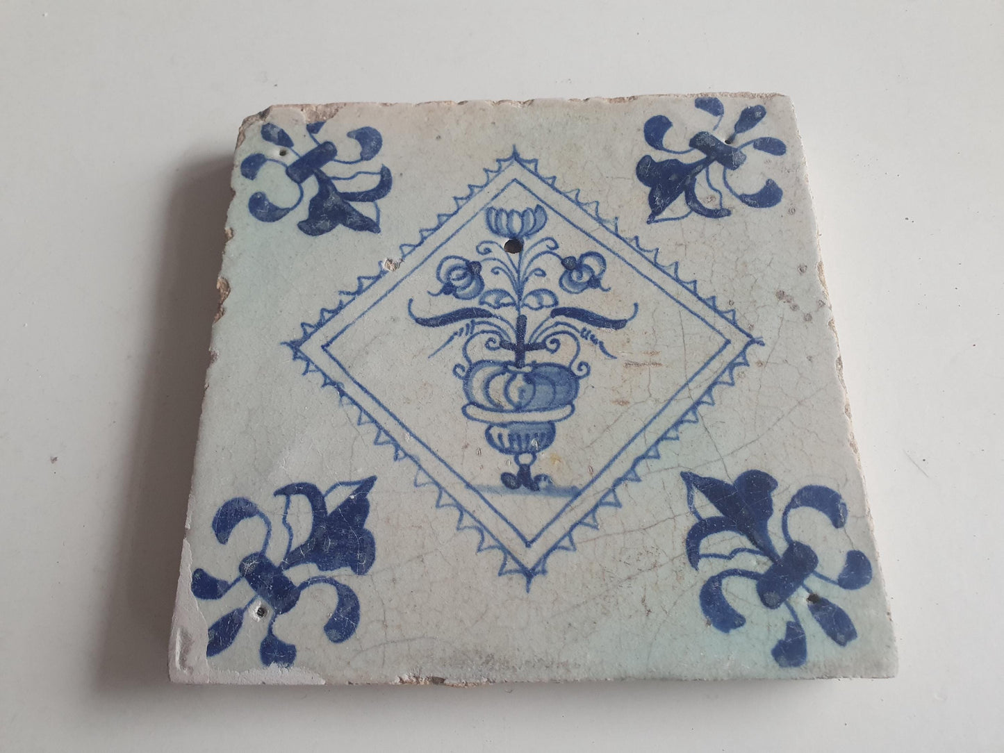 Antique Dutch Tile  17th -  flowerpot , lilyhead corner - Dated 1640 tulp  in antique