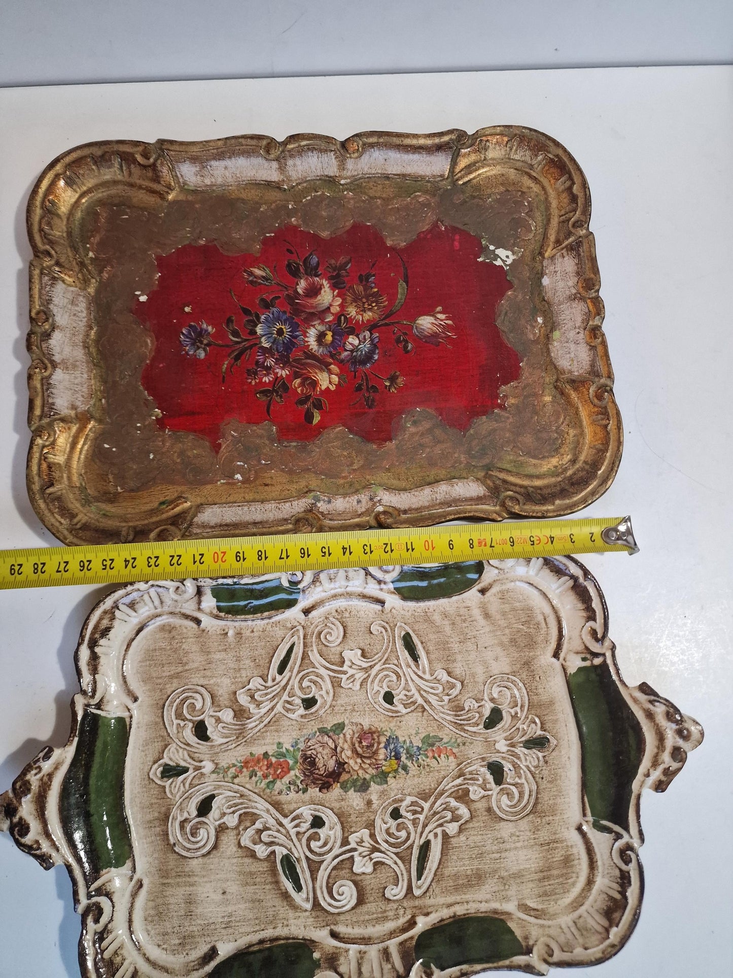 small Venezian Italian Florentine Tray in Gold , Wood, 1960s Firenze, handmade, vintage, polychrome