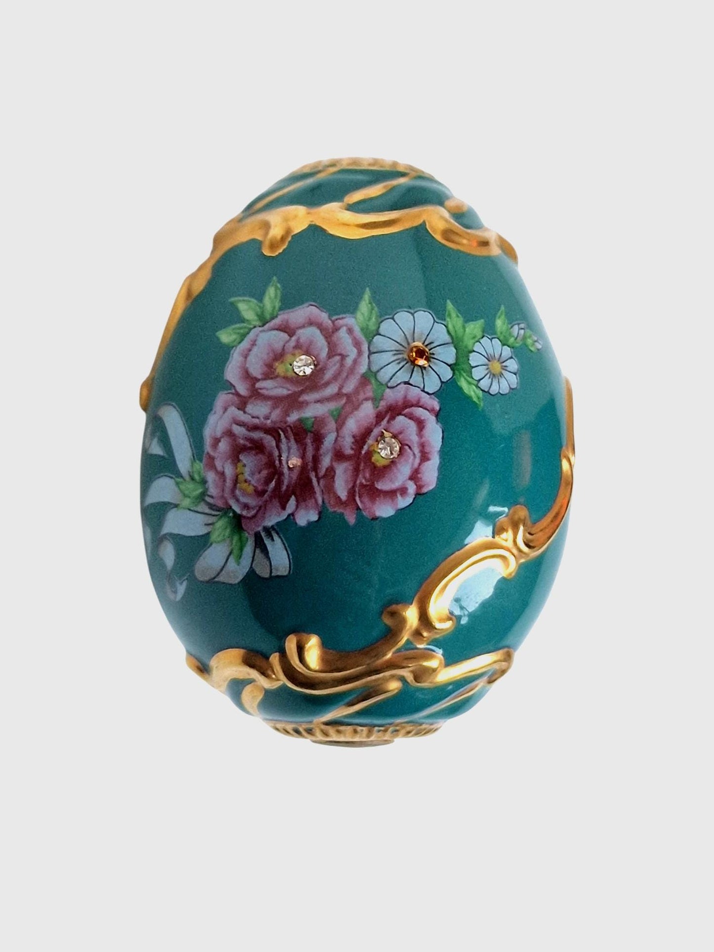 House of Fabergé porcelain Collector Egg, Faberge F.Mint 24K gilt, crystals, flowers